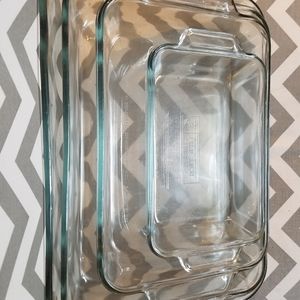 4pc set, Anchor Hocking company bakeware